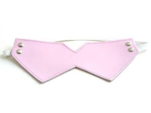 Розовая закрытая маска