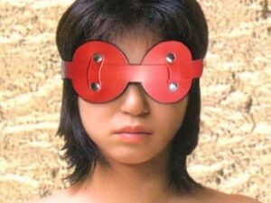 Красная маска для глаз