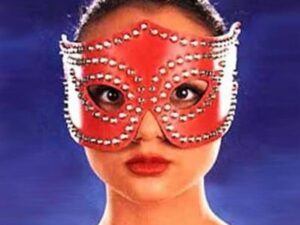 Красная карнавальная маска