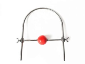 Силиконовый шариковый кляп красный