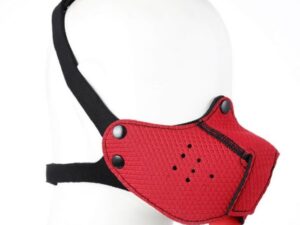 Неопреновая собачья маска на лицо красная